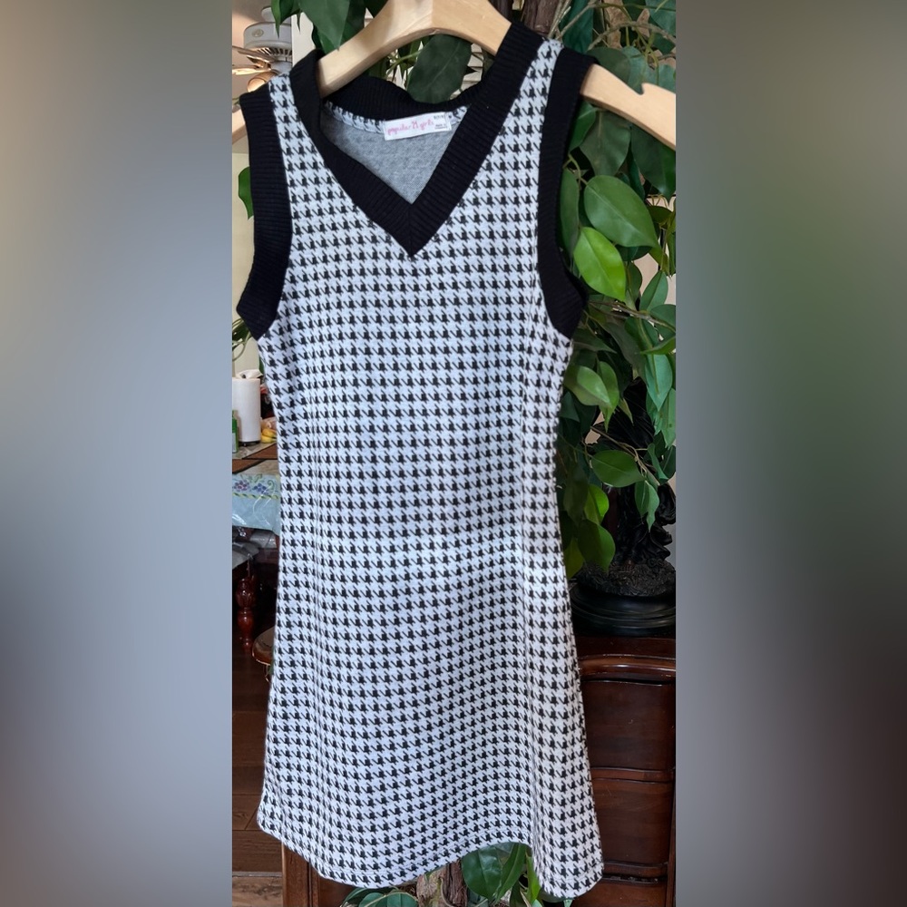 Chic Houndstooth Mini Dress